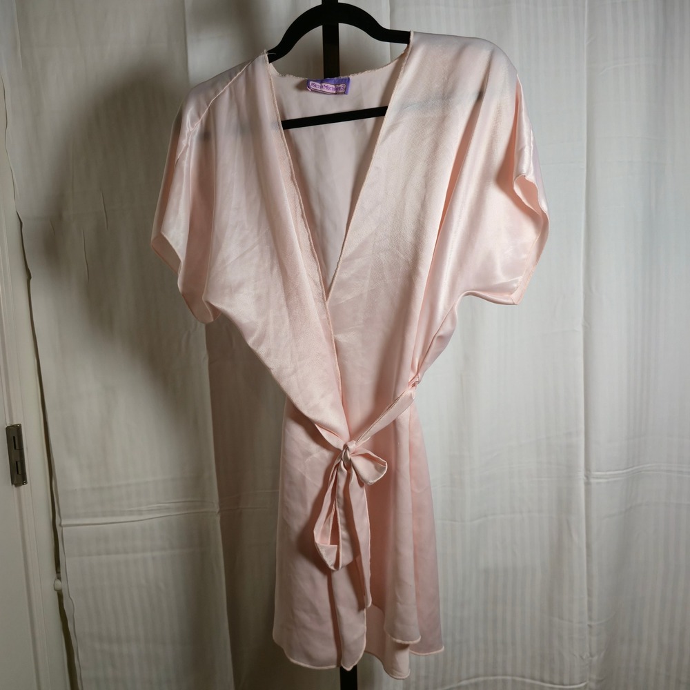 Beth Michaels Pink Satin Short Sleeve Robe Wrap Dress Boudoir‎ Romantic Feminine